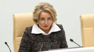 Спикер Совета Федерации Валентина Матвиенко заявила, что остановить вымирание России помогут просторные дома по всей стране, большие семьи и цветы во дворах, на фоне рекордного за десятилетия падения рождаемости и естественной убыли населения.