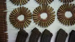 Еврокомиссия предлагает заложить в бюджет ЕС на 2028–2034 годы не менее 131 млрд евро на оборону, в десять раз увеличив финансирование по сравнению с текущим периодом. Еврокомиссар Андрюс Кубилюс призвал нарастить европейское производство вооружений, упростить регулирование оборонной отрасли и подготовиться к возможному сокращению роли США в обеспечении безопасности Европы.