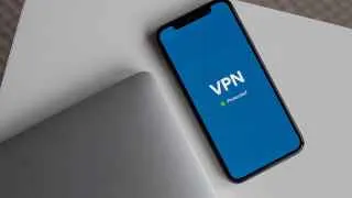 Участники рынка VPN ожидают быстрый запрет оплаты сервисов с российских банковских карт и усиление зачистки их серверов из‑за новых требований к хостинг-провайдерам.