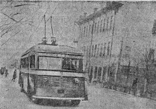 Первый рейс самарского троллейбуса состоялся 6 ноября 1942 года. В память о запуске линии — история первых рейсов, водителей и технических деталей того времени.