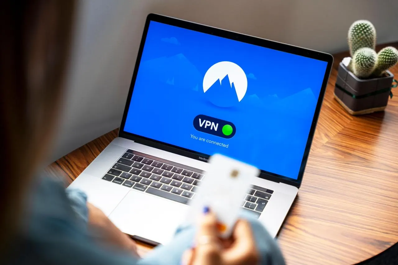 Минцифры предлагает постоянный мониторинг IP-адресов VPN в перечне исключений и новые требования к идентификации клиентов хостингов.