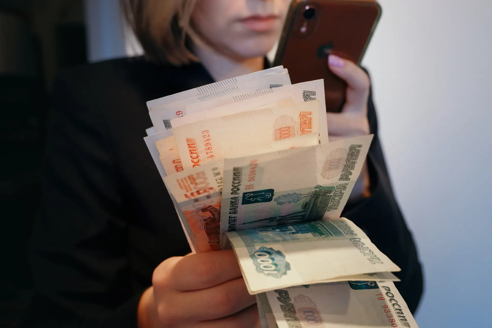 Экономика России замедляется, и причина — не дорогие кредиты, а совокупность структурных факторов.