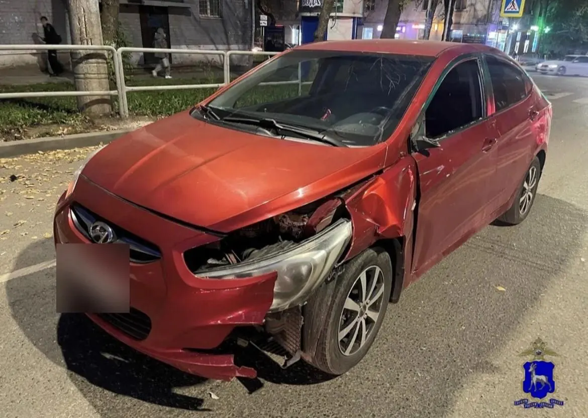 16-летний подросток на самокате столкнулся с Hyundai Solaris на перекрёстке улиц Свободы и Матросова. Пострадавшего осмотрели врачи и направили на амбулаторное лечение.