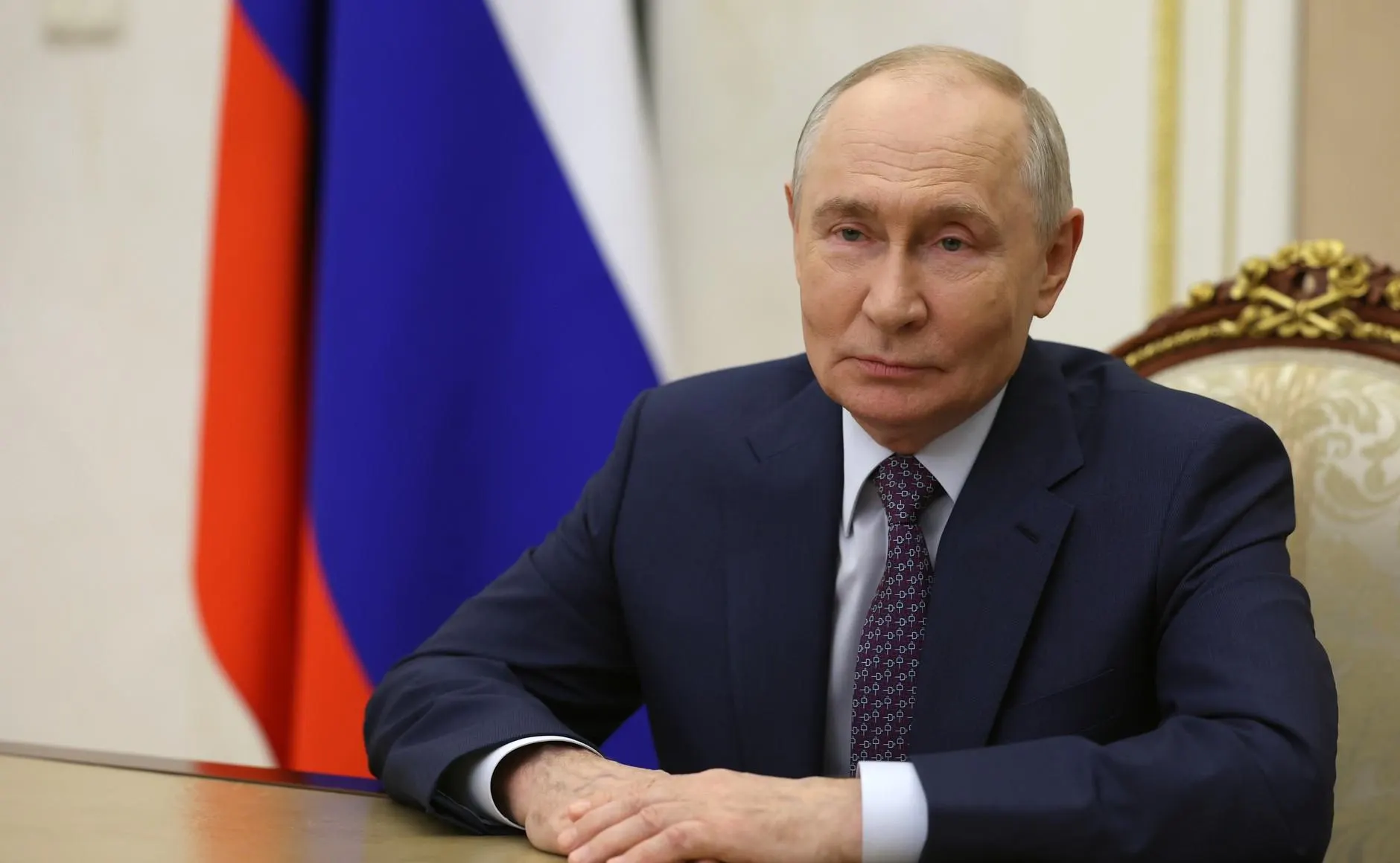 Президент поздравил учителей с профессиональным праздником и подчеркнул важность их труда для страны.