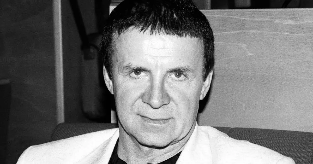 Известный гипнотерапевт Анатолий Кашпировский скончался.