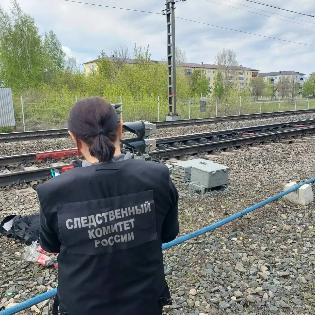 Днем 2 мая 2026 года на станции «Стахановская» пригородный электропоезд травмировал ребенка 2014 года рождения. Пострадавший доставлен в больницу, проводится проверка по факту нарушения правил безопасности на железной дороге.
