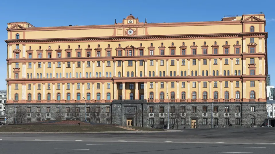 Руководство Пограничной службы заявило о возведении инженерных заграждений и изменениях в порядке пересечения границы, которые, по их мнению, создают риски и требуют подготовки к различным сценариям на западных рубежах.