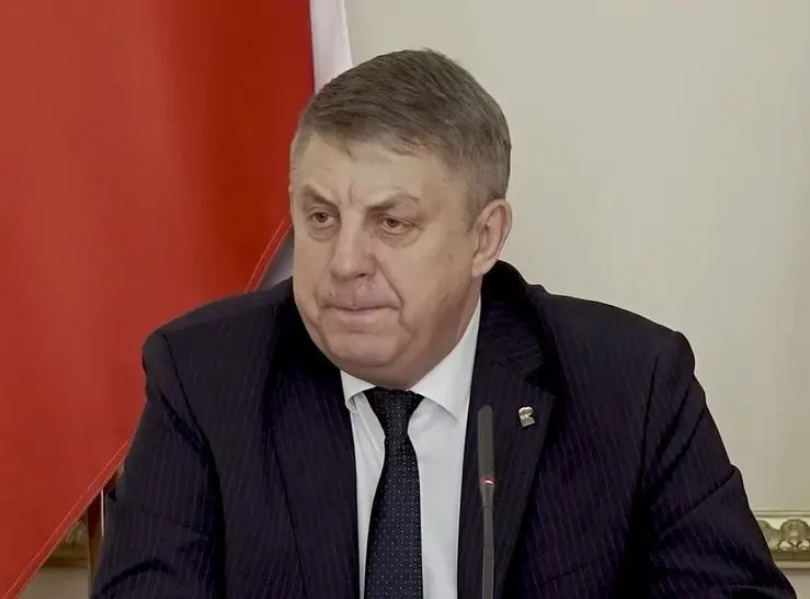 13 мая президент принял отставку Богомаза, а через день он был назначен депутатом Госдумы от «Единой России» — решение утвердила ЦИК. Одновременно ушёл губернатор Белгородской области Вячеслав Гладков.