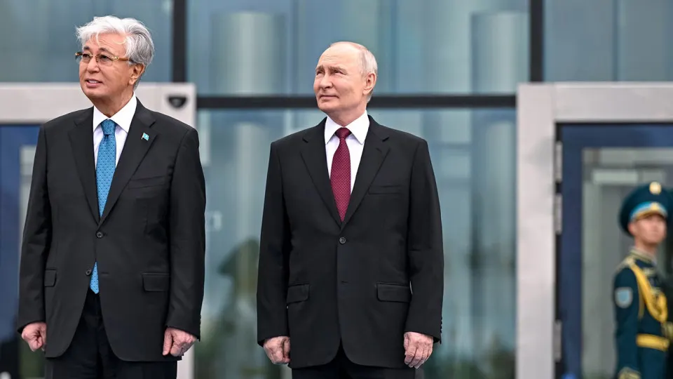 Проект стоимостью около $16,4 млрд будет в основном покрыт российским экспортным кредитом. Строительство планируют начать в 2027 году, первый блок должен заработать к 2034 году.