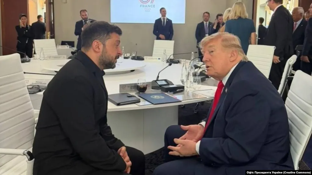 На саммите G7 в Эвиане лидеры сошлись на необходимости нарастить санкционное давление на Россию, рассматривают ограничения в энергетике и банковском секторе, а также поставки средств ПВО для Украины.