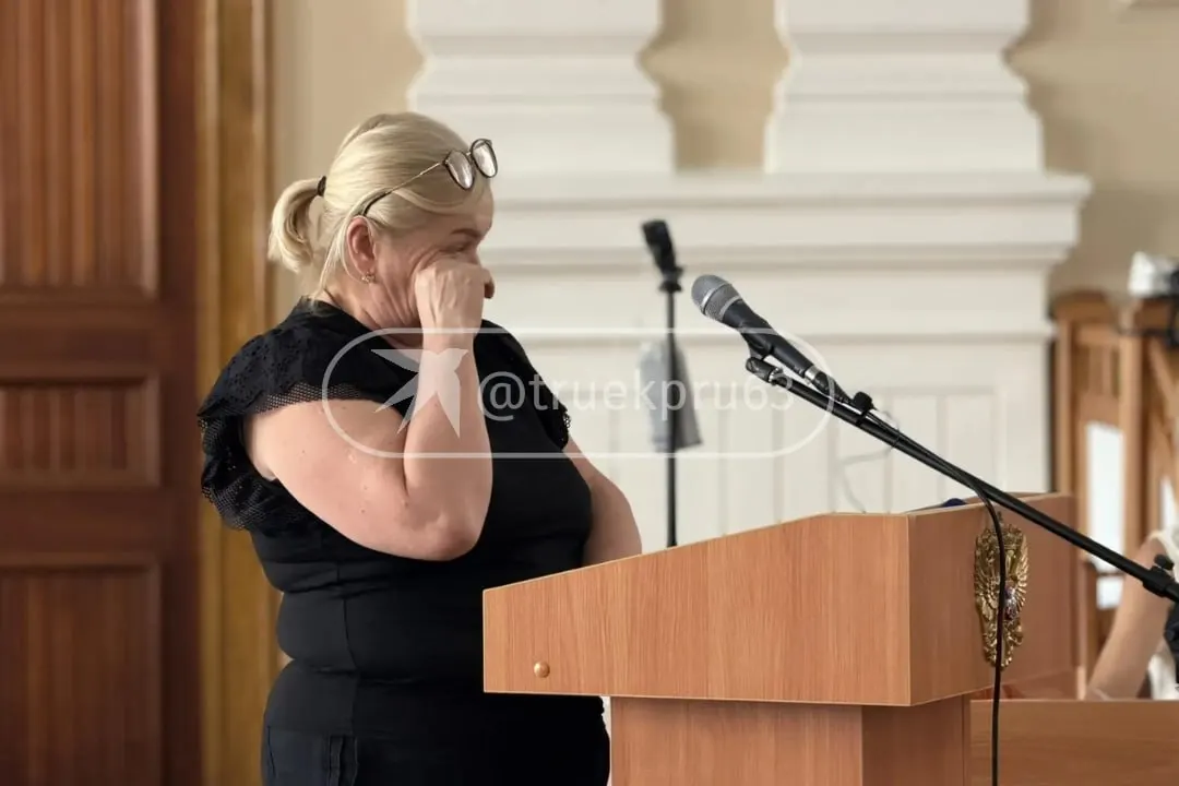 Крестная мальчика рассказала, что после задержания матери ребёнок находился в шоке, часто плакал и говорил о смерти близких. Сейчас шестилетний Маор находится в Израиле — его забрал отец.