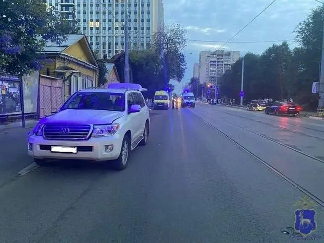 В Самаре перед судом предстает мужчина, обвиняемый в пьяном вождении с летальным исходом, угрозах и хулиганстве. Инцидент произошёл на пешеходном переходе — пострадавший погиб на месте.