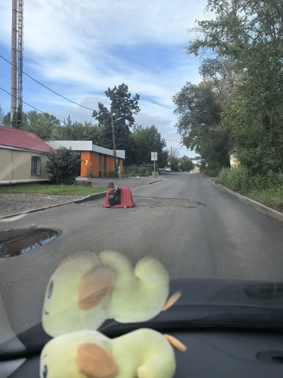 На&nbsp;Нагорной улице в&nbsp;Самаре после&nbsp;ремонта просел асфальт&nbsp;— движение по&nbsp;встречной полосе