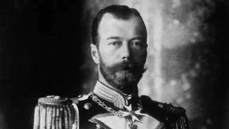 Памятник появился в сквере на месте бывшей Соборной площади; торжественное открытие состоялось 12 июля.