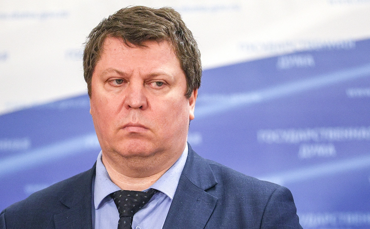 Четвёртый апелляционный суд общей юрисдикции восстановил участие Матвеева в выборах; мэрия Самары запретила митинг в его поддержку.
