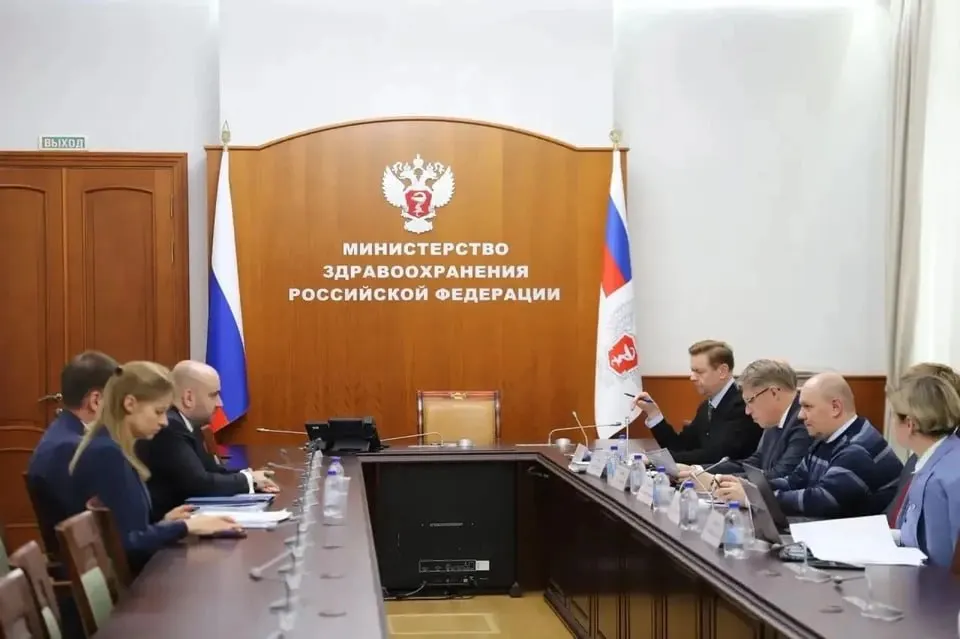 Обсуждалось расширение детской клиники Самары и онкокорпуса в соседних районах, а также увеличение госзадания медицинским учреждениям региона.
