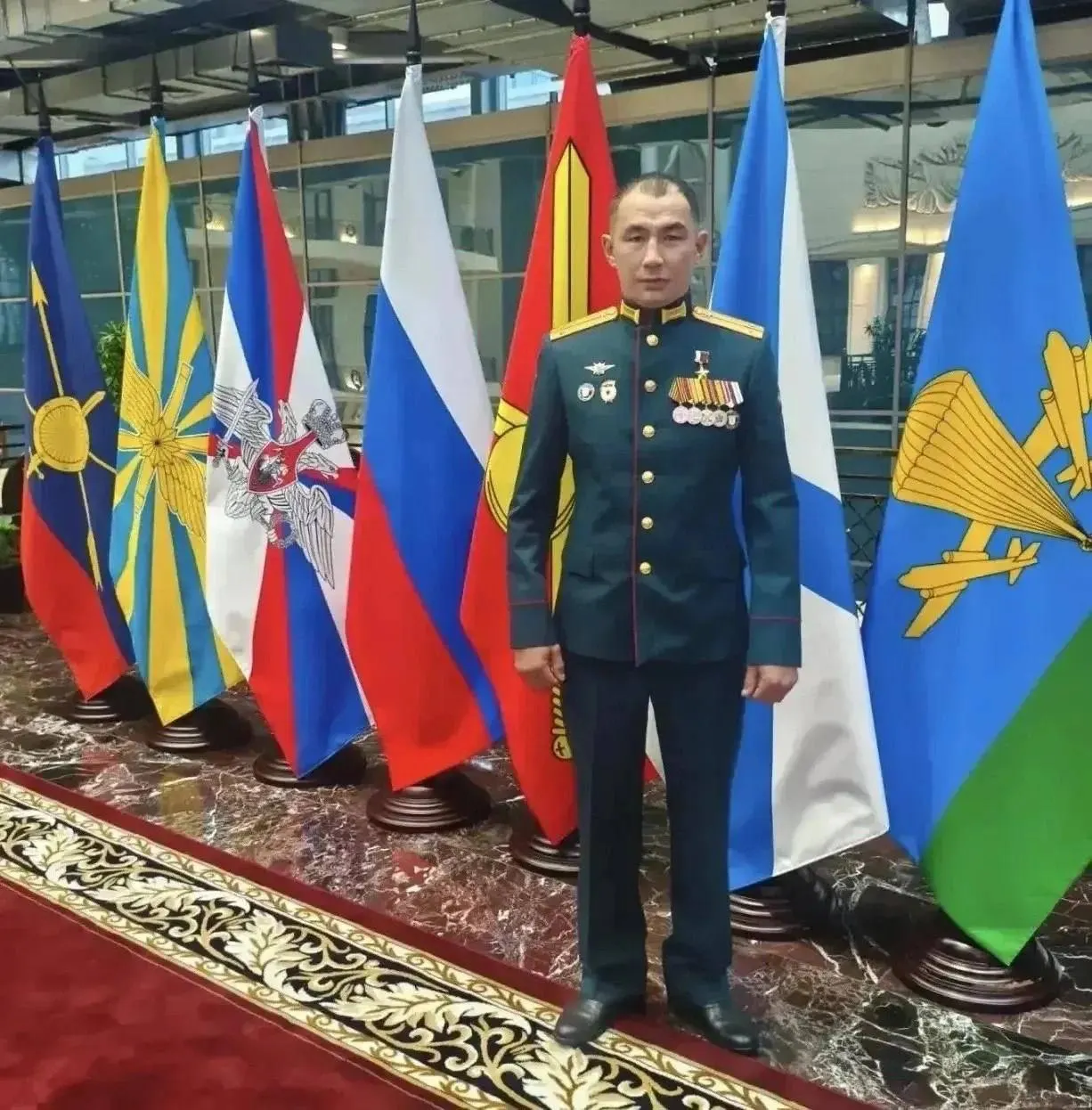 Военный из Забайкальского края получил высшее государственное звание за проявленное мужество и образцовую службу.