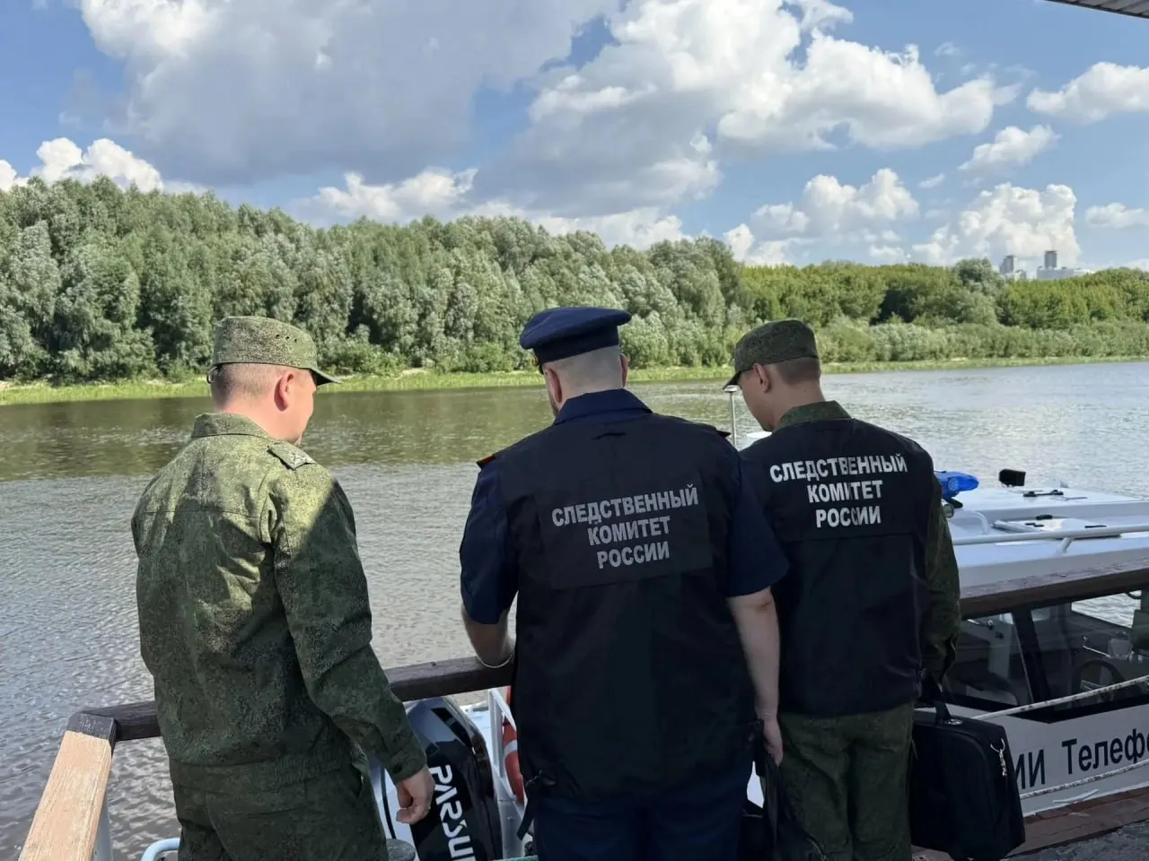Два человека погибли после столкновения двух маломерных судов в акватории Волги недалеко от села Задельное; следователи возбудили уголовное дело.