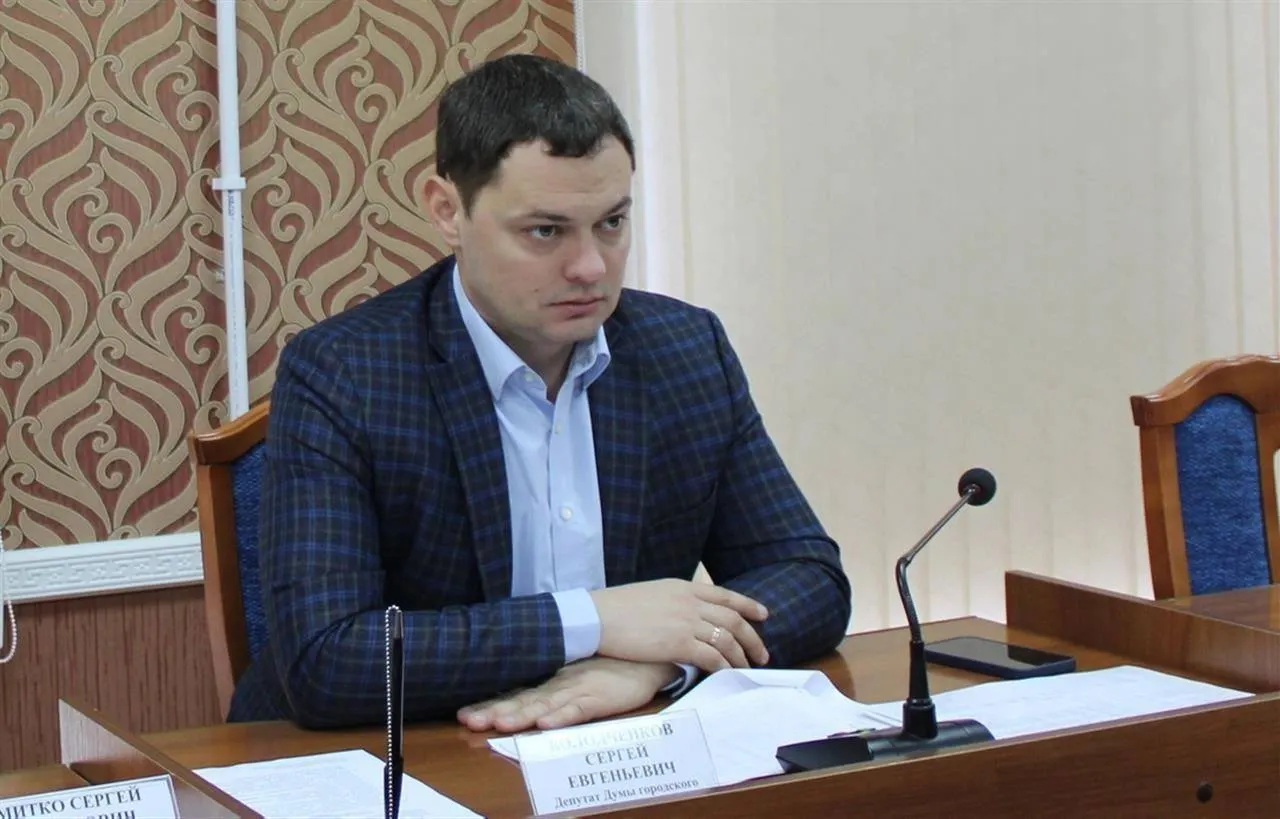 Глава региона предложил Сергею Володченкову занять должность после выборов; ранее он возглавлял Сызрань и имеет опыт на заводе и в городской думе.