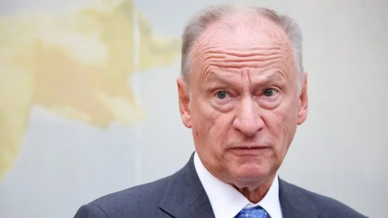 Патрушев отреагировал на заявление министра иностранных дел Польши о военном превосходстве Польши над Россией, заявив, что Москва применит весь арсенал, если Польша вовлечется в конфликт.