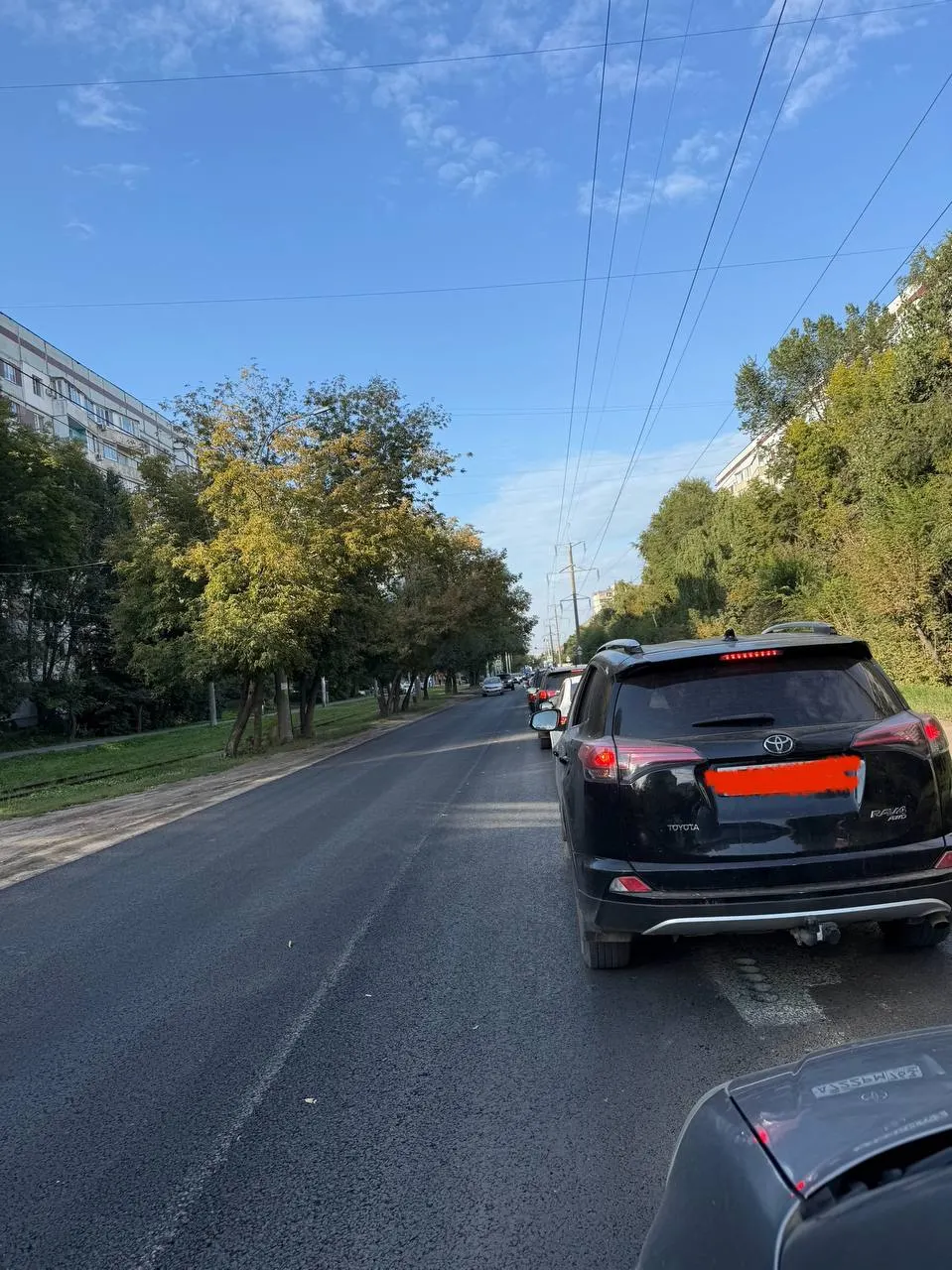 Из-за нового светофора на Чернореченской возникла пробка, движение затруднено от Киевской до Чернореченской. Возможно, потребуется скорректировать режим работы светофора.