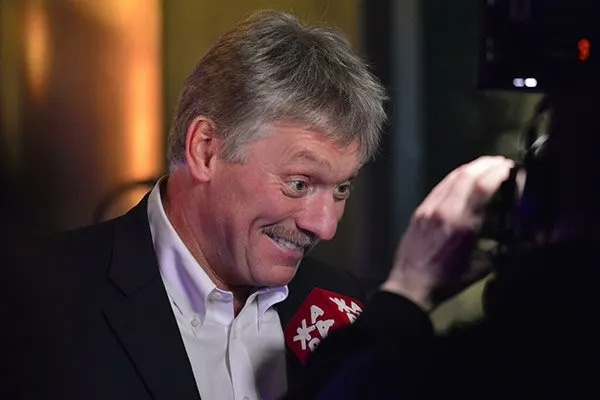 Официальный представитель Кремля заявил, что системы ПВО действовали эффективно, а атаки во время мероприятия подчеркивают необходимость продолжения СВО.