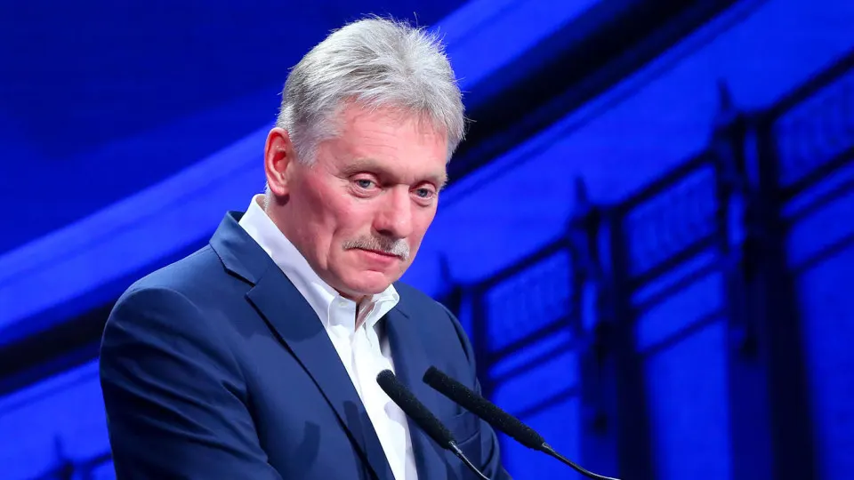 Москва заявляет, что в день выборов в Украине не будет ударов и настаивает на долгосрочном мирном урегулировании, несмотря на продолжающиеся боевые действия.