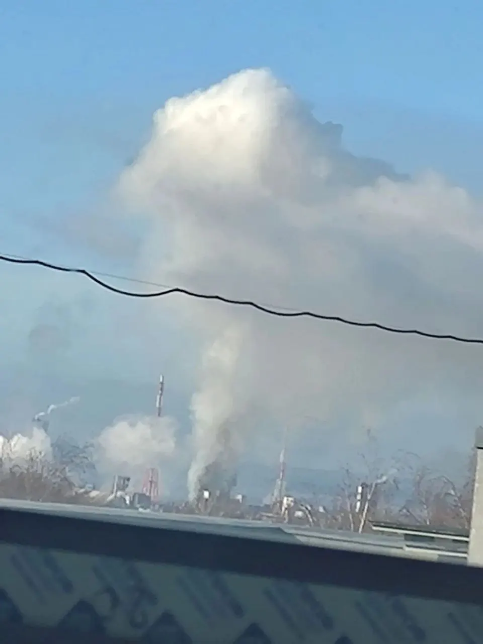 Ночные атаки беспилотников зафиксированы над Городецким районом и Березниками; три человека госпитализированы, повреждены дома и инфраструктура, ведётся расследование.