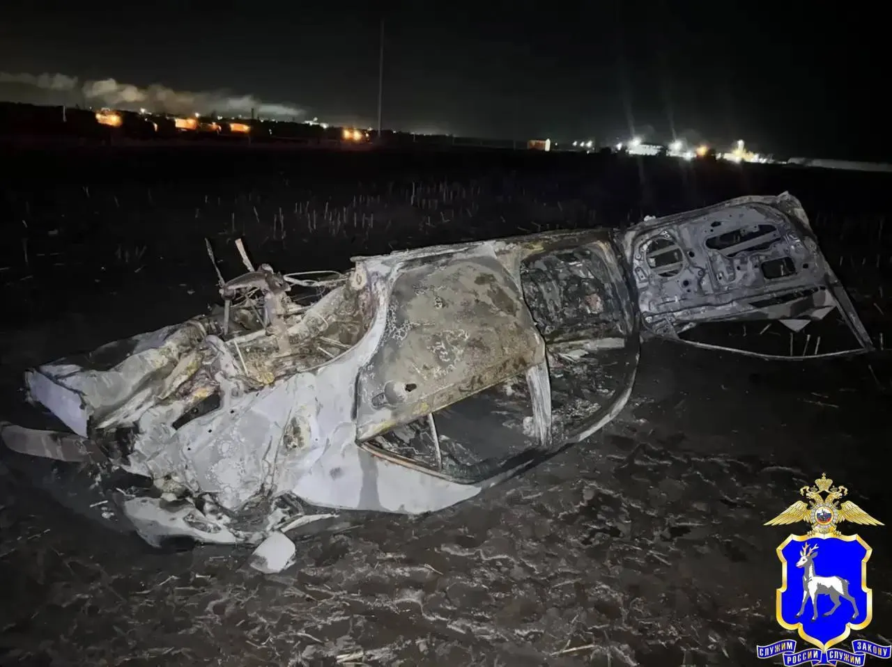 Ночью 17 октября в Тольятти на Обводном шоссе произошла смертельная авария: водитель 41 года и его 35-летний пассажир погибли в загоревшемся Toyota Camry.