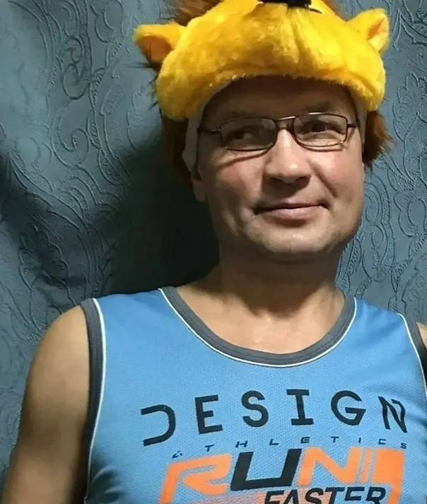 39-летний житель Омска, воспитывающий троих детей, задержан полицией у остановки и принудительно отправлен на войну против Украины.
